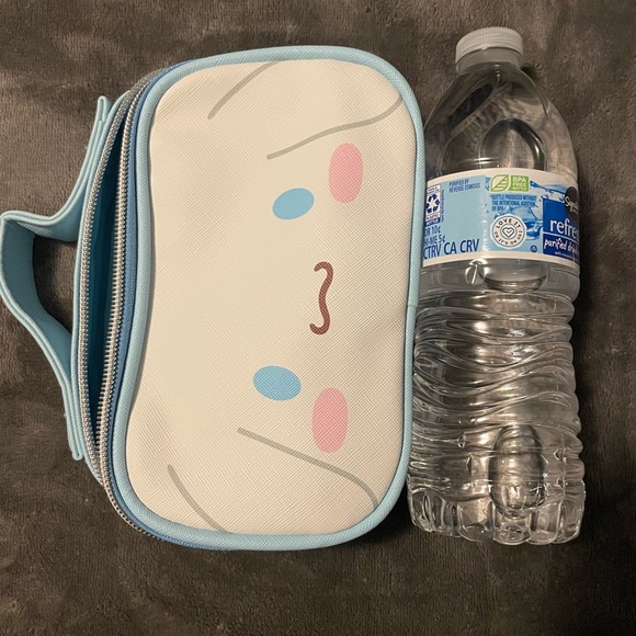 Cinnamon Roll Makeup Bag - Picture 5 of 7